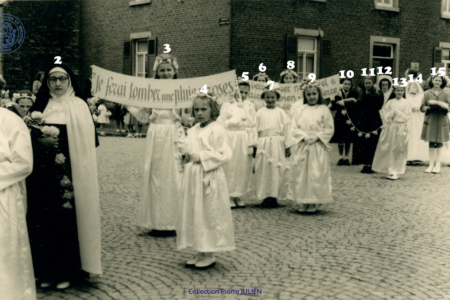 Rhisnes-Procession_Ph1-1951_id